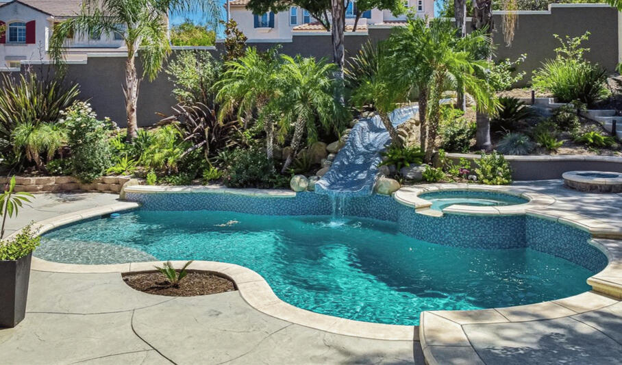 Pool & Spa